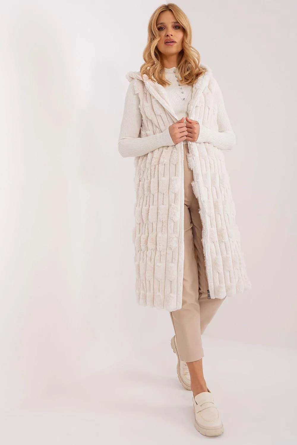 Chic Faux Fur Vest for Women - The Ultimate Winter Essential