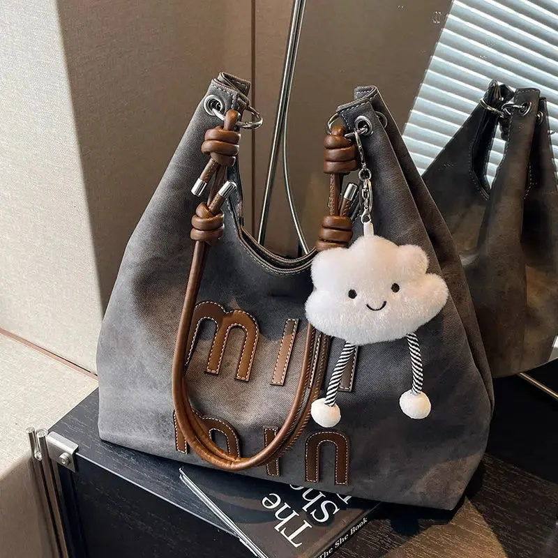 Decorative Charm Trendy Shoulder Bag