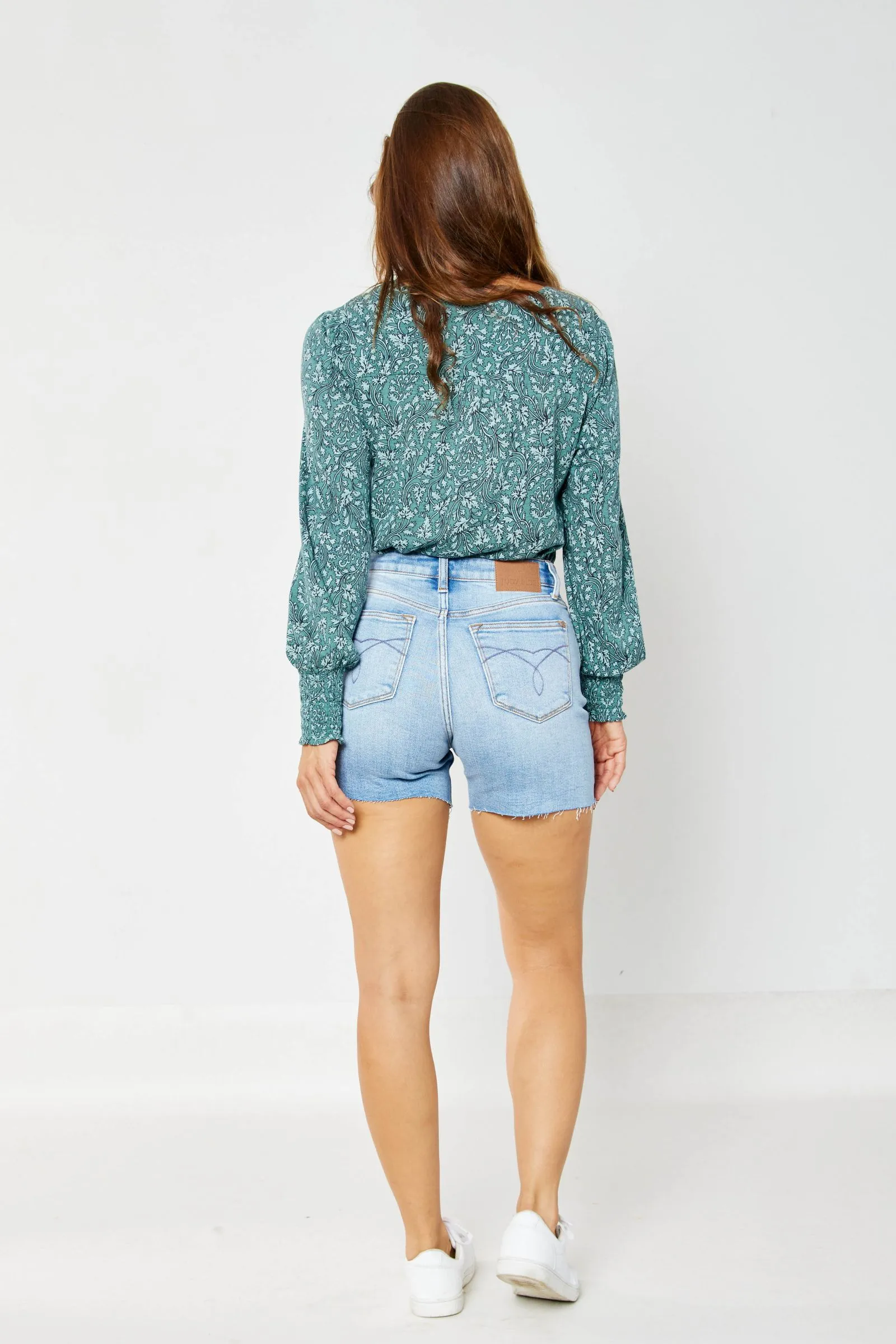 Judy Blue || Paige High Waist Denim Shorts in Light Wash