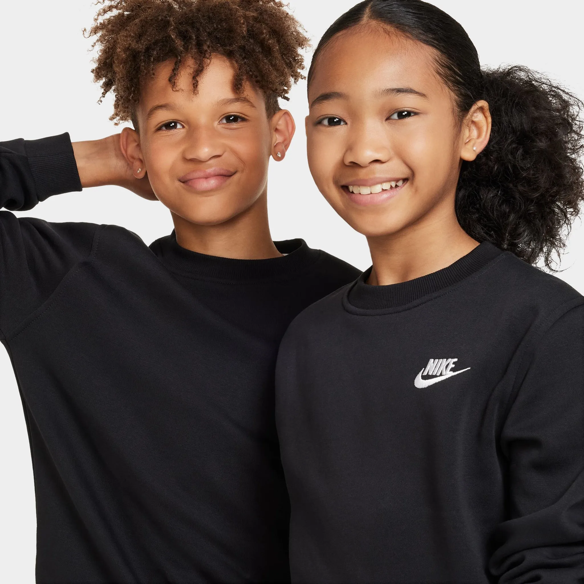 Nike Juniors' Club Fleece Crewneck / Black