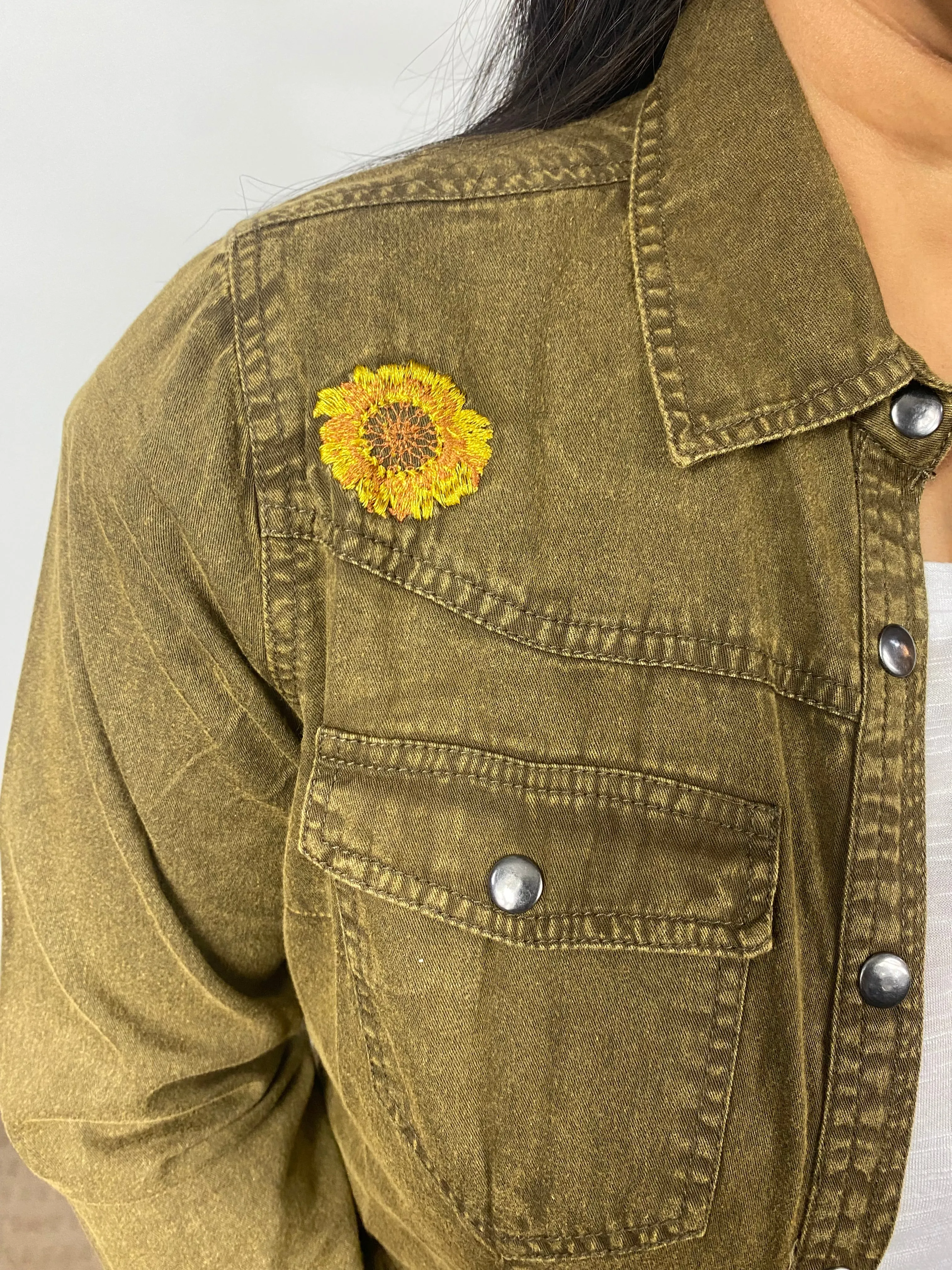 Sunflower Embroidery Long Sleeve Shirt (DNM2210)